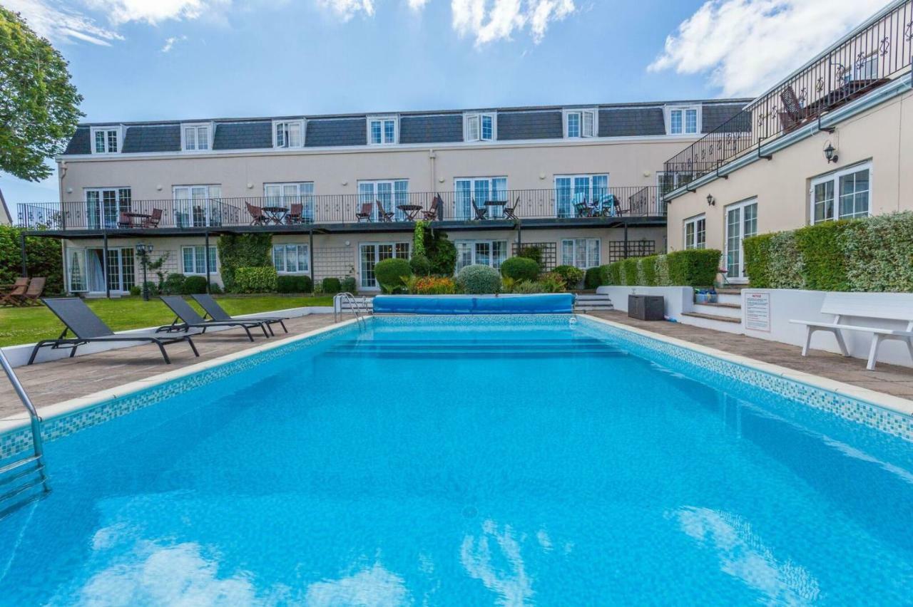 Saint Peter Port The Albany Apartments מראה חיצוני תמונה